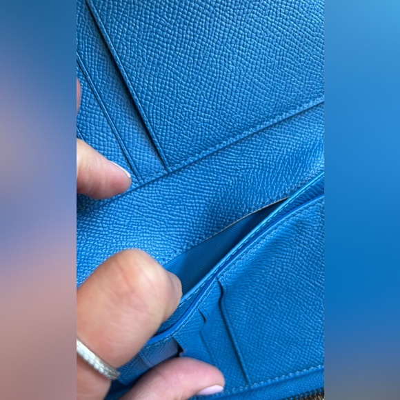 Authentic COACH 1941 crossgrain leather zip around phone card wallet - Picture 9 of 13